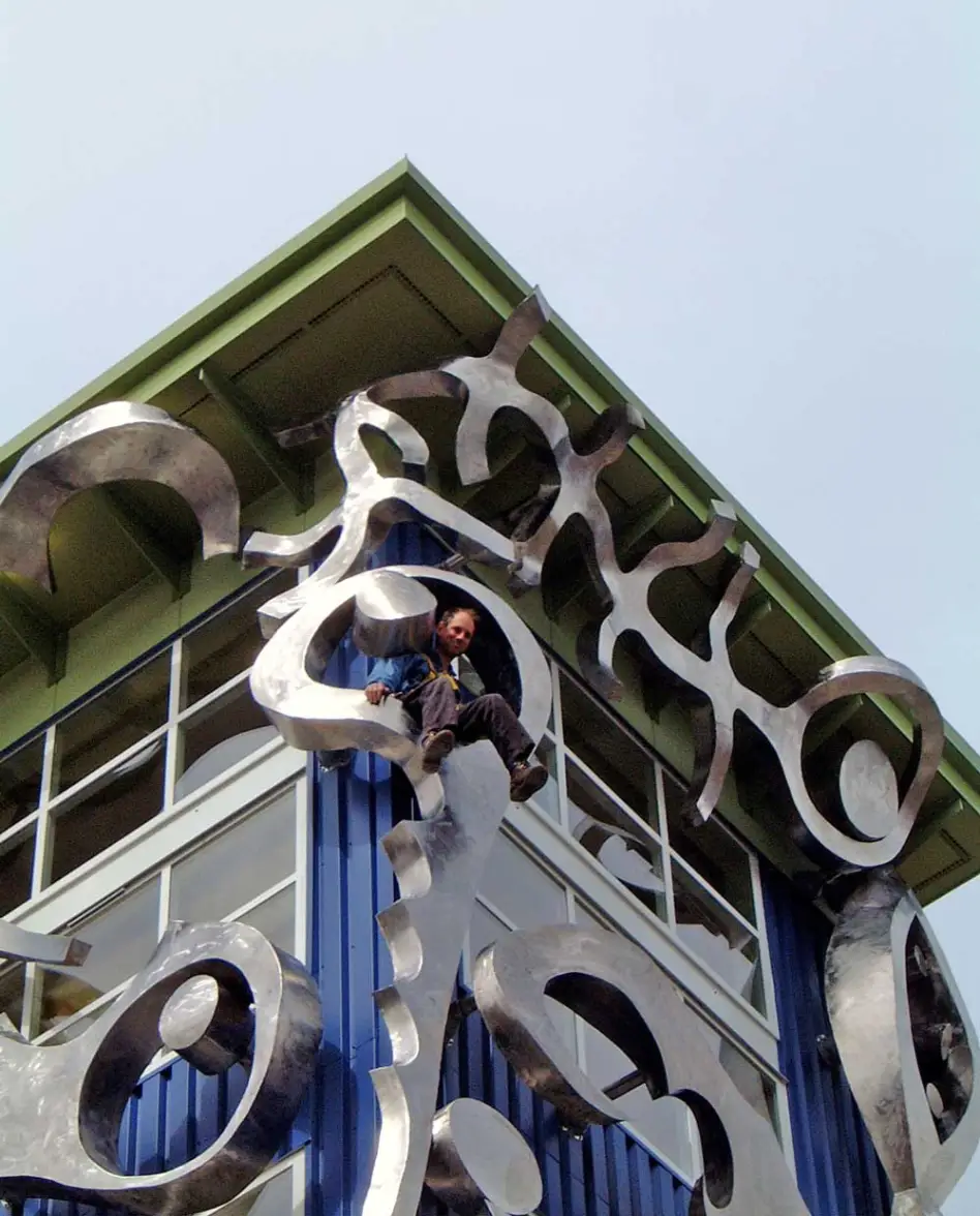 sculptor Mark Stevens’ brushed-stainless steel masterpiece, Monsruang—also known as Jewels of Heaven